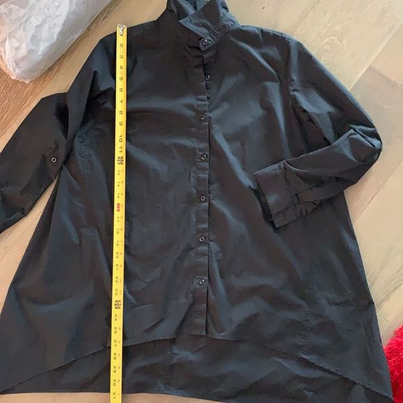 ZAC & RACHEL Asymmetrical Hi/Lo Button-Front, Long-Sleeve Shirt - Picture 5 of 10